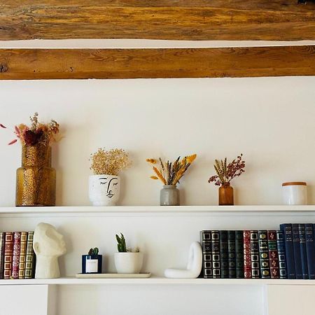 Charmant Appartement Au Coeur De Montmartre! Paris Dış mekan fotoğraf