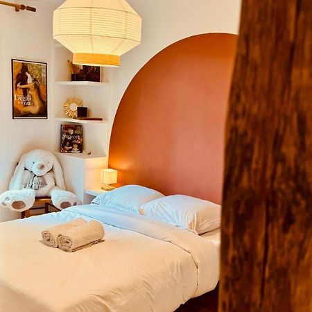 Charmant Appartement Au Coeur De Montmartre! Paris Dış mekan fotoğraf