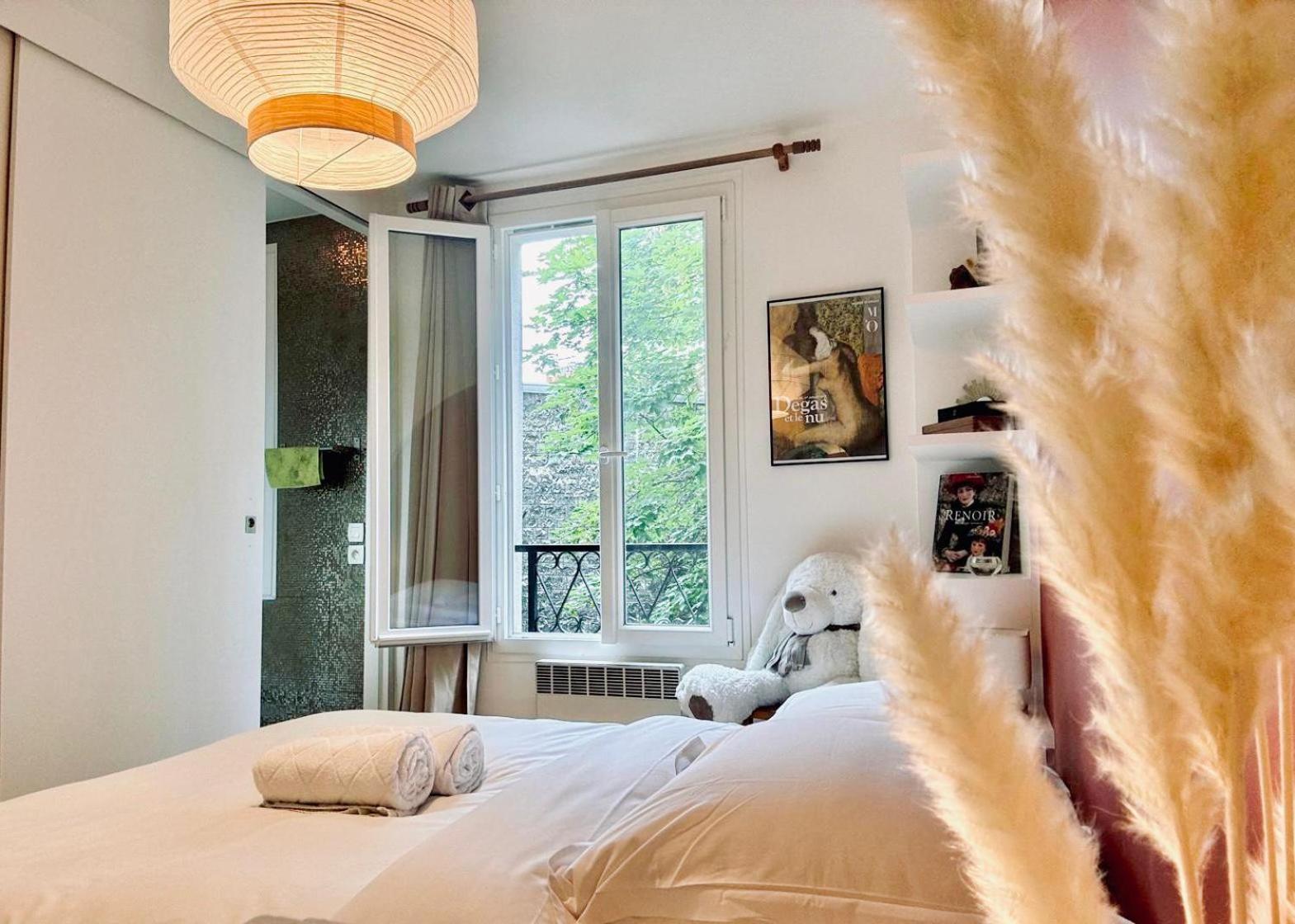 Charmant Appartement Au Coeur De Montmartre! Paris Dış mekan fotoğraf